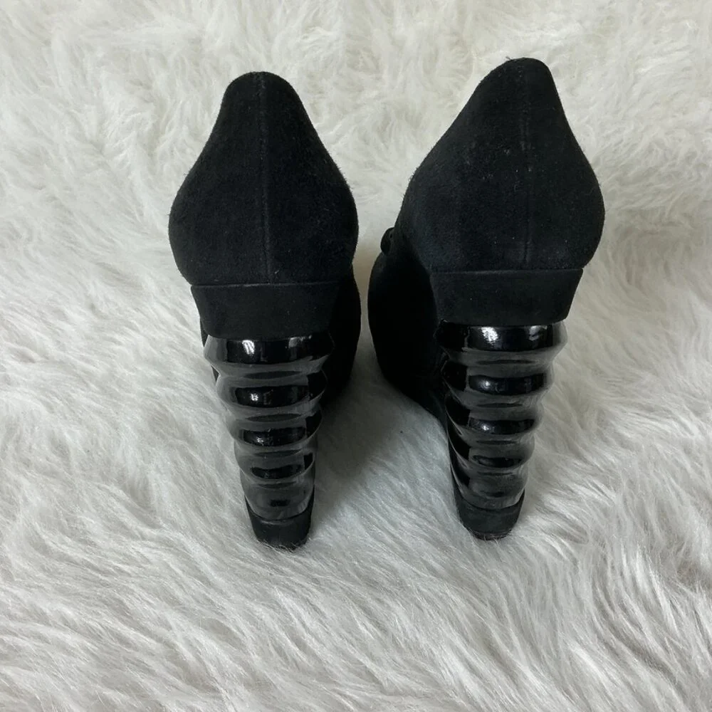 YSL Yves Saint Laurent Black Suede Robyn Winged Molded Wedge Pumps 39.5 US 9.5